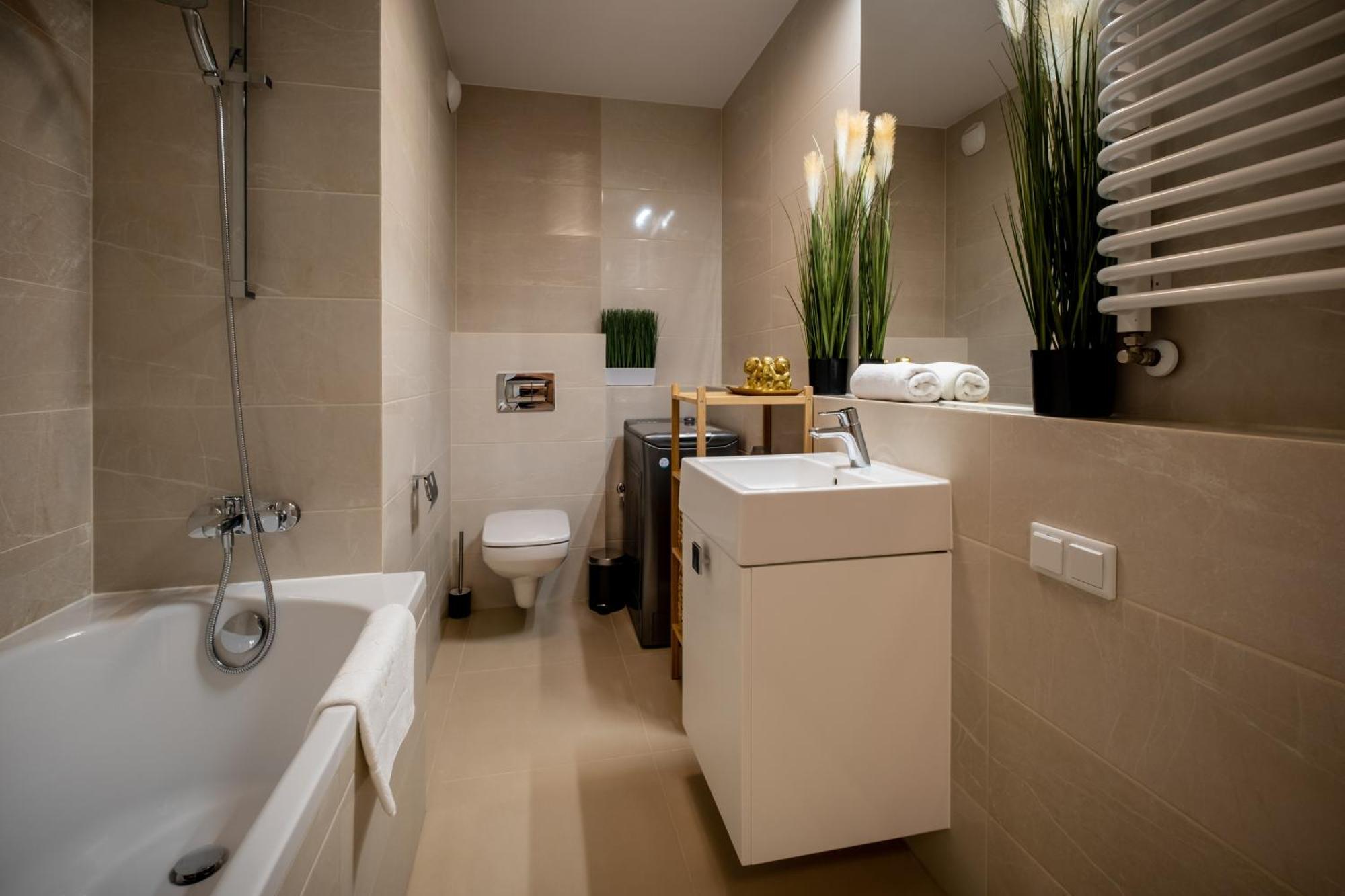 Rentplanet - Atal Square Apartment Breslau