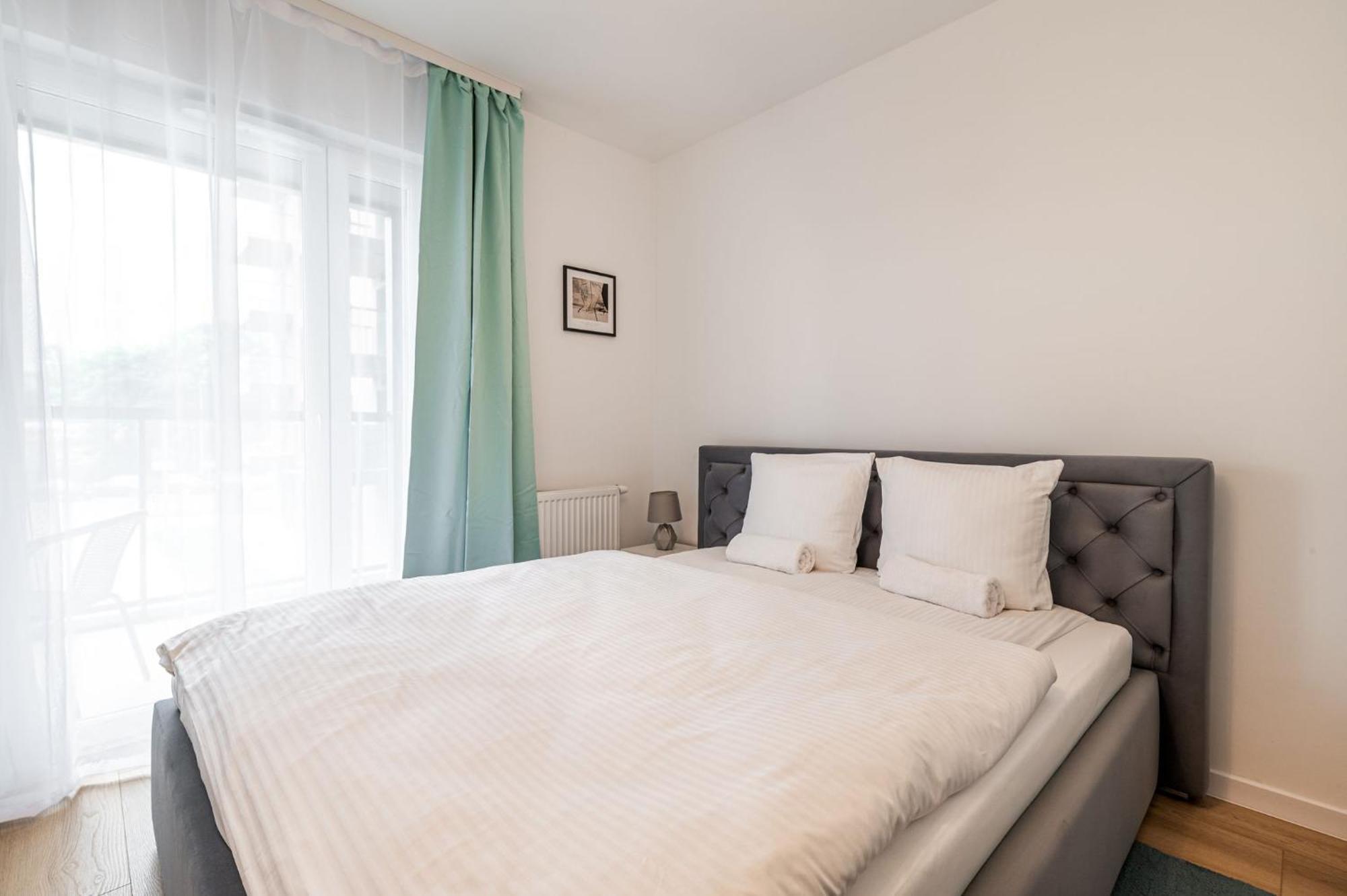 Appartamento Rentplanet - Atal Square *